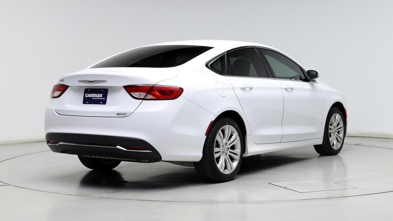 2015 Chrysler 200 Limited 8