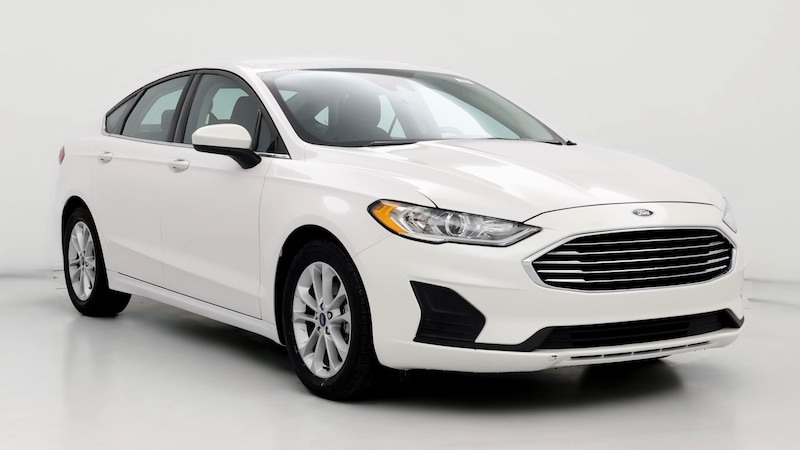 2020 Ford Fusion SE Hero Image