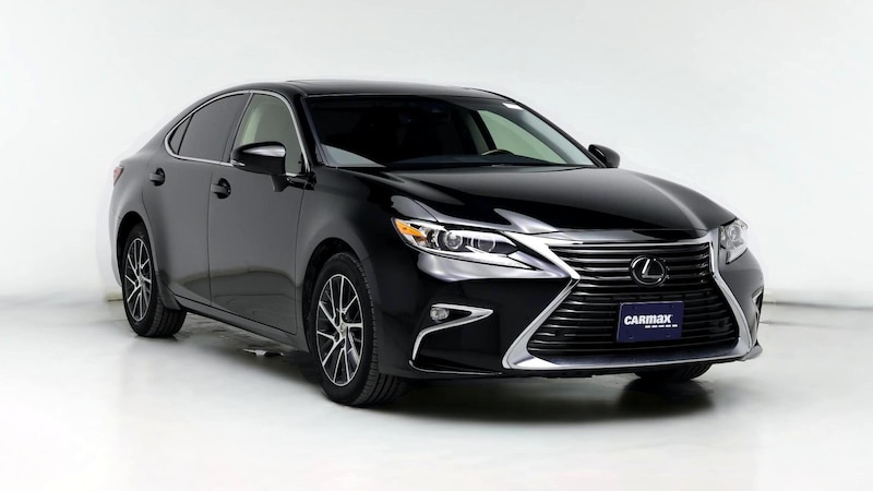 2016 Lexus ES 350 Hero Image