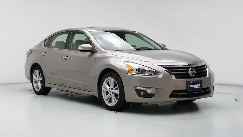 2014 Nissan Altima SV Hero Image