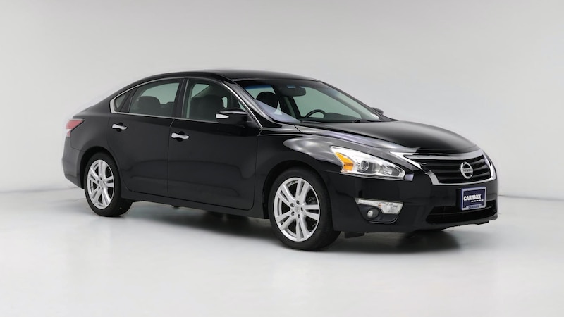 2015 Nissan Altima SL Hero Image