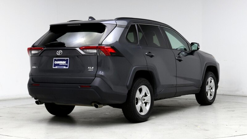 2019 Toyota RAV4 XLE 8