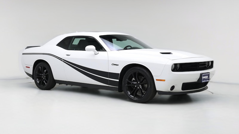 2016 Dodge Challenger SXT Hero Image