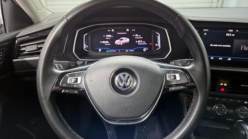 2019 Volkswagen Jetta SEL 10