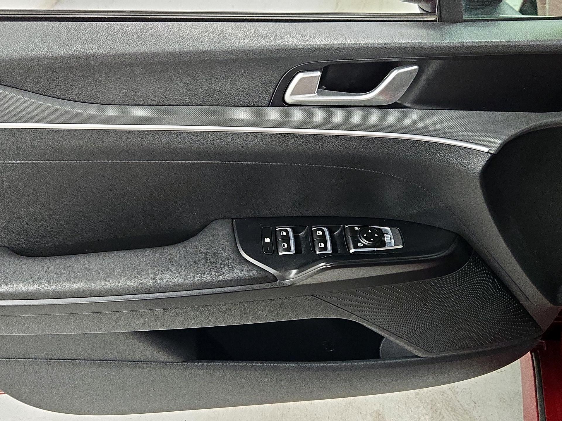 Thumbnail: 2021 Kia K5 - 12