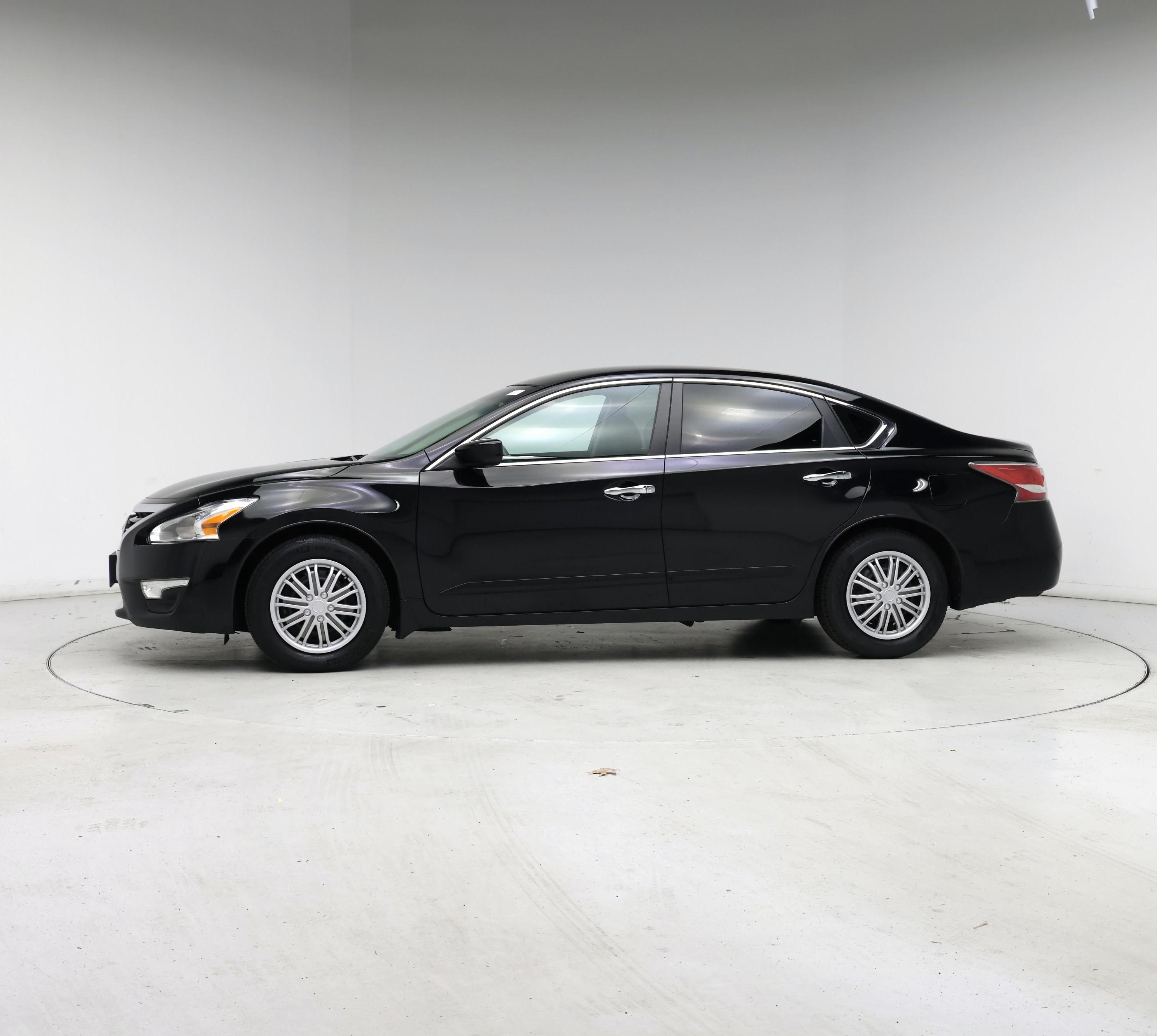 Thumbnail: 2015 Nissan Altima - 3