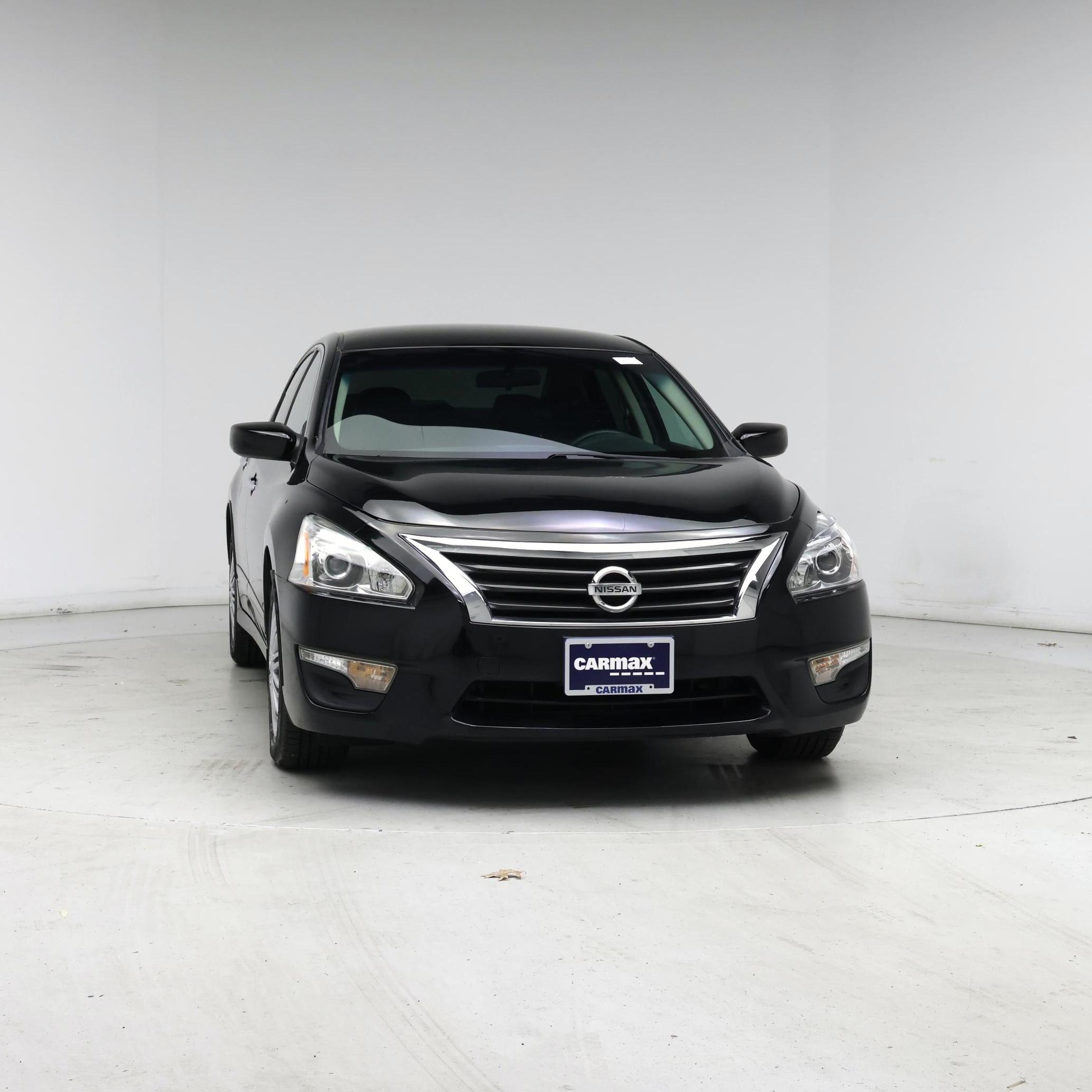 Thumbnail: 2015 Nissan Altima - 5