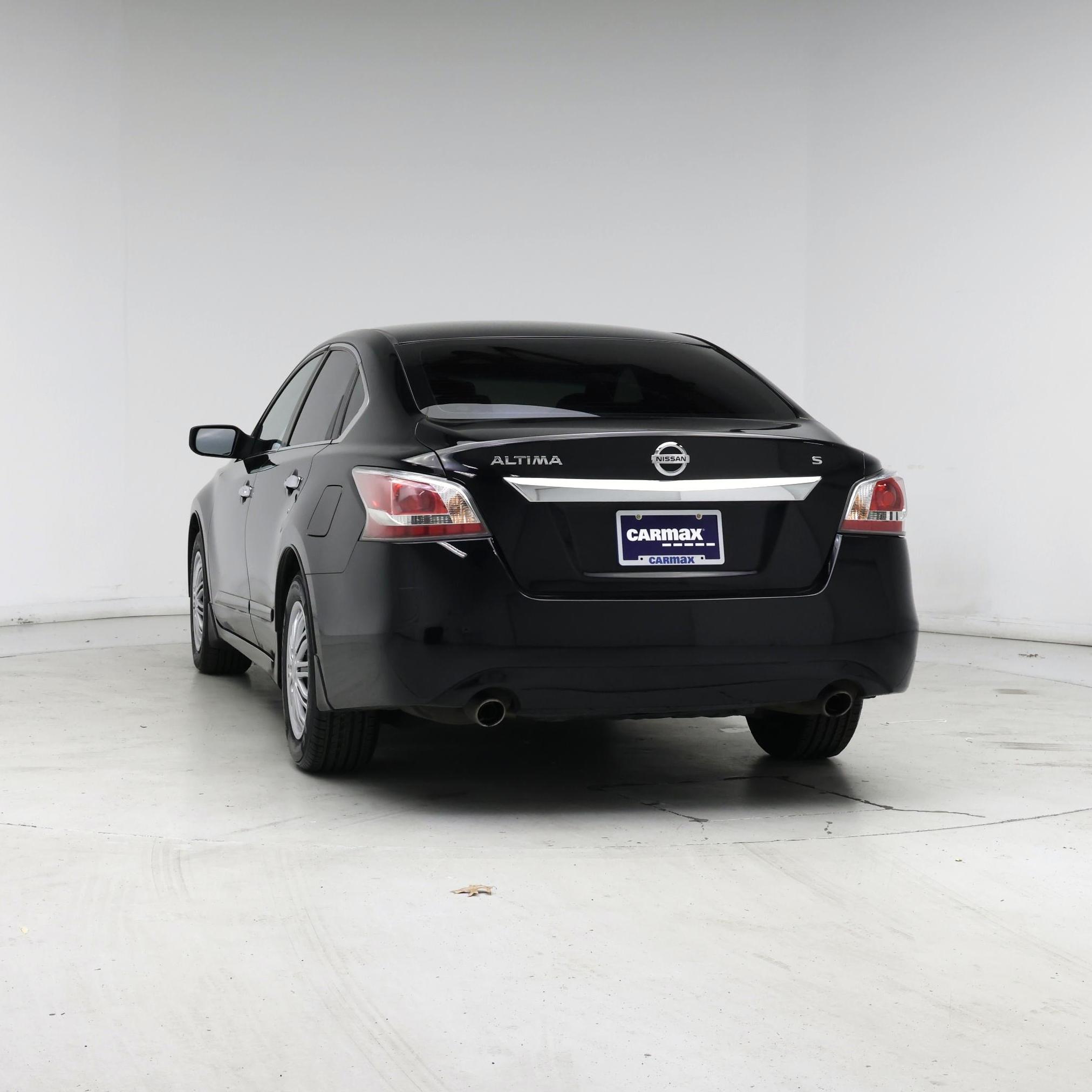 Thumbnail: 2015 Nissan Altima - 6