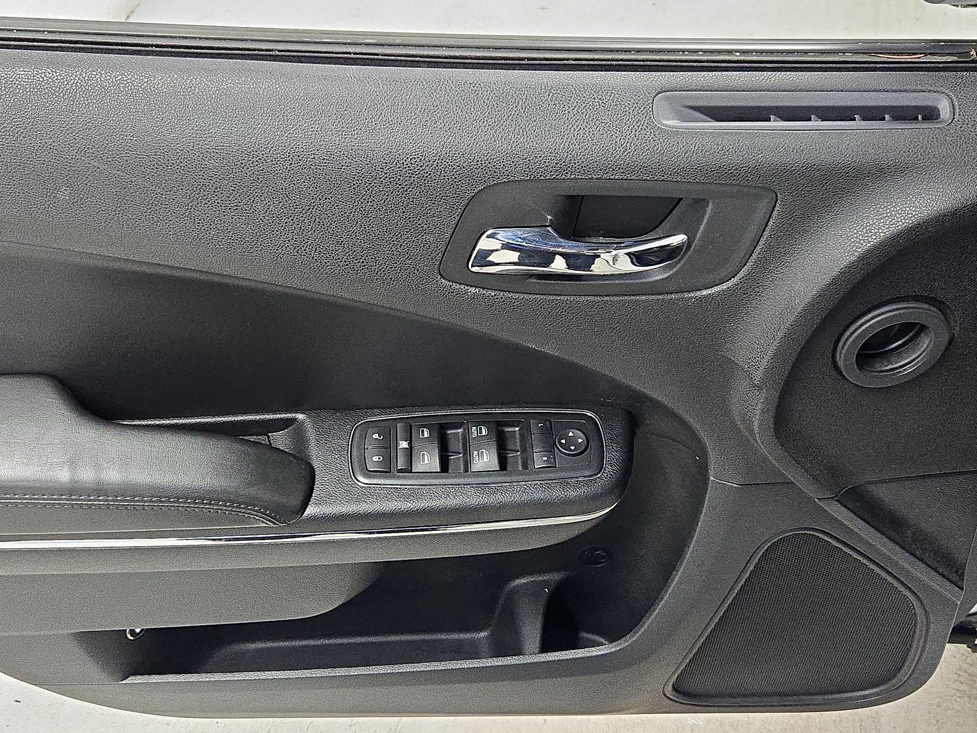 Thumbnail: 2014 Dodge Charger - 12