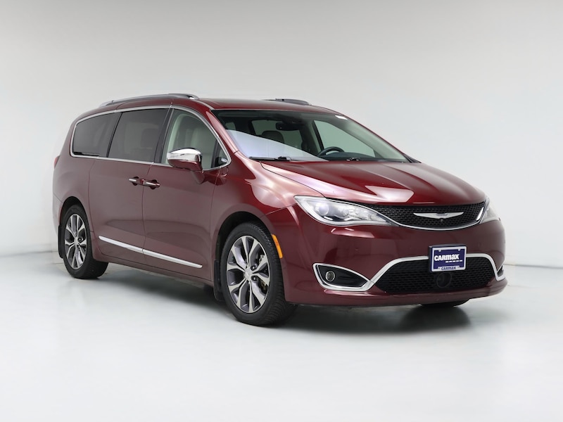 2017 Chrysler Pacifica Limited -
                  Renton, WA