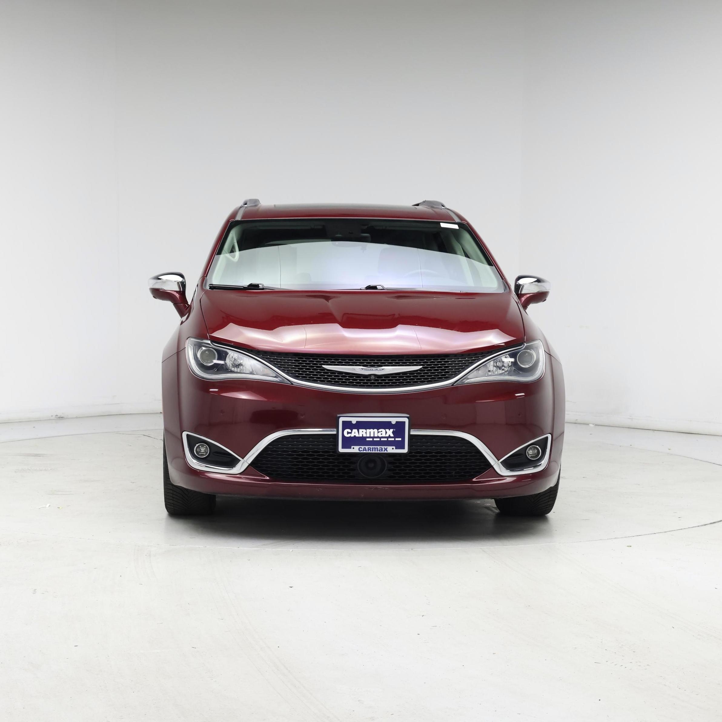 Thumbnail: 2017 Chrysler Pacifica - 5