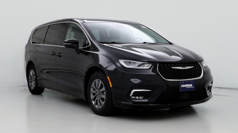 2022 Chrysler Pacifica Hybrid Touring L Hero Image