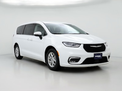 2023 Chrysler Pacifica Touring L -
                Rochester, NY