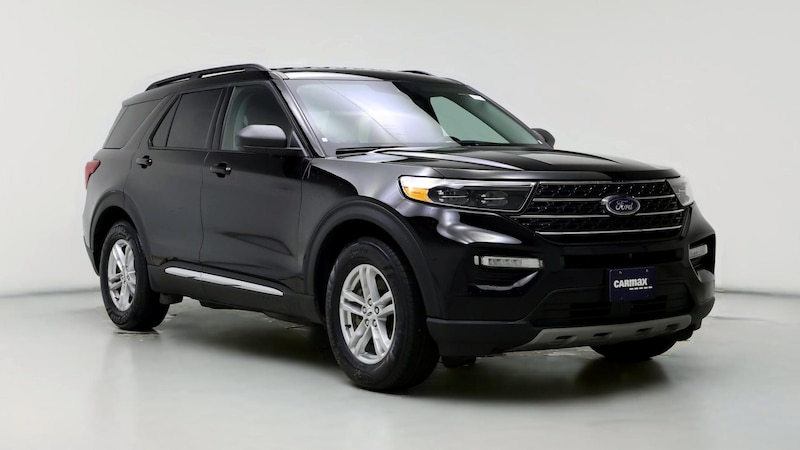 2023 Ford Explorer XLT Hero Image