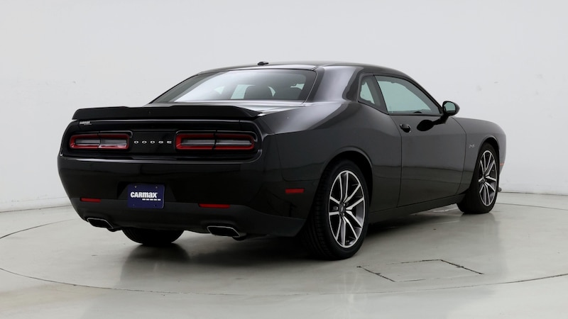 2023 Dodge Challenger R/T 8