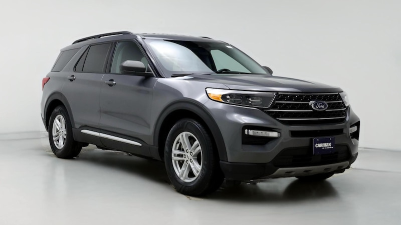 2023 Ford Explorer XLT Hero Image