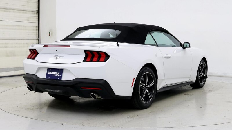 2024 Ford Mustang  8