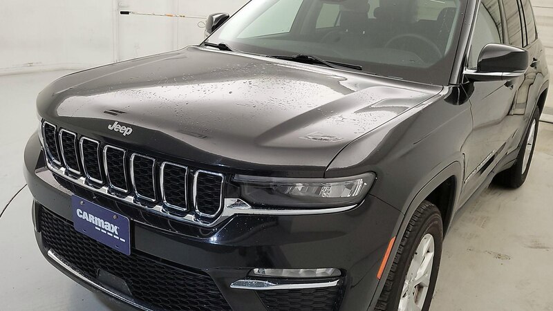 2023 Jeep Grand Cherokee Limited Edition 3