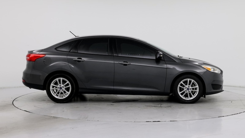 2016 Ford Focus SE 7