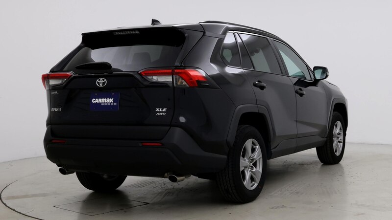 2023 Toyota RAV4 XLE 8