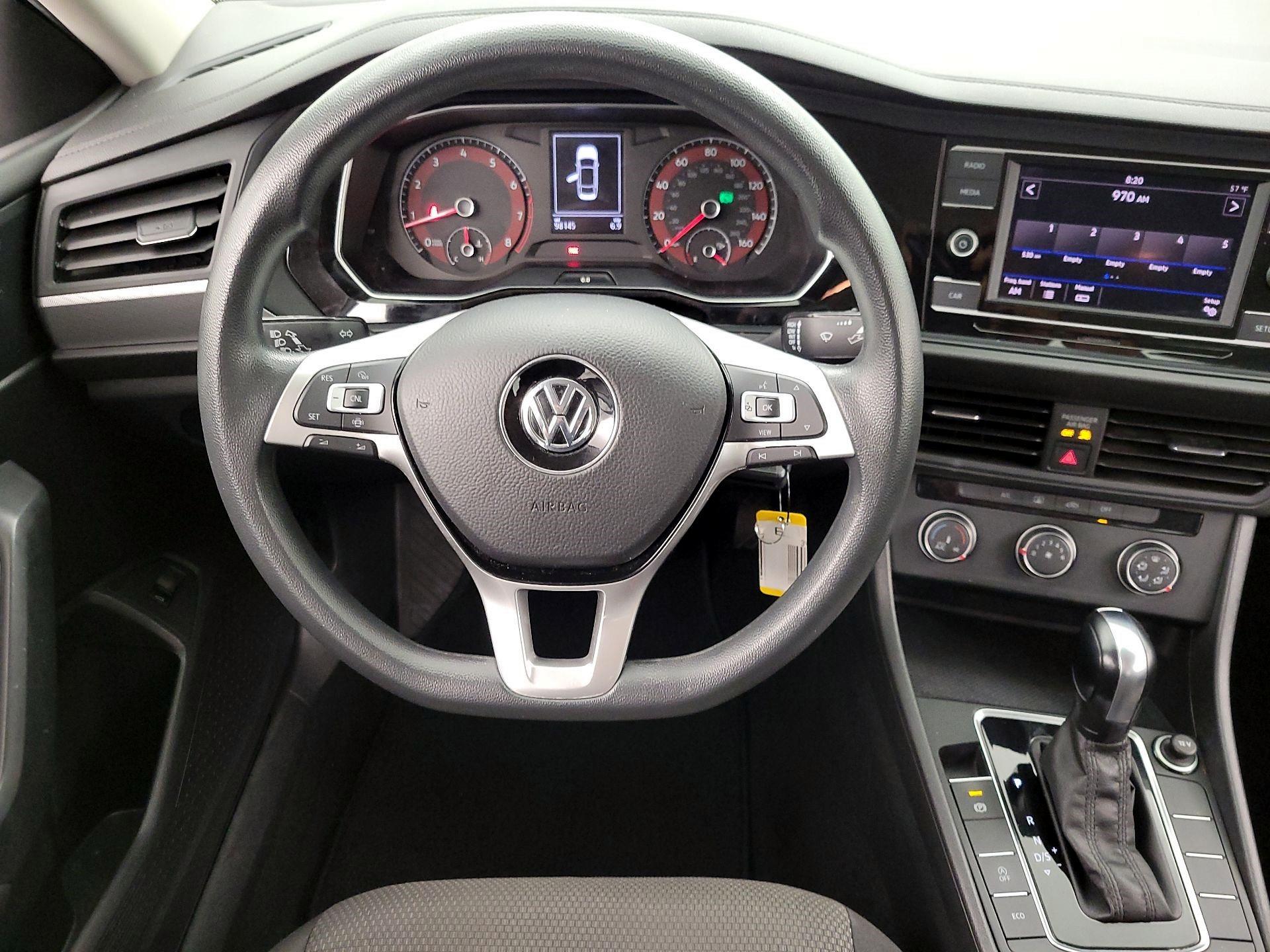 Thumbnail: 2019 Volkswagen Jetta - 10