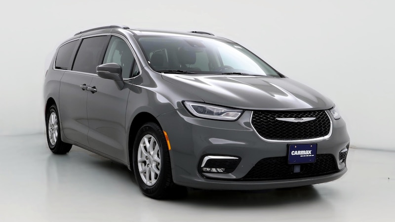 2022 Chrysler Pacifica Touring L Hero Image