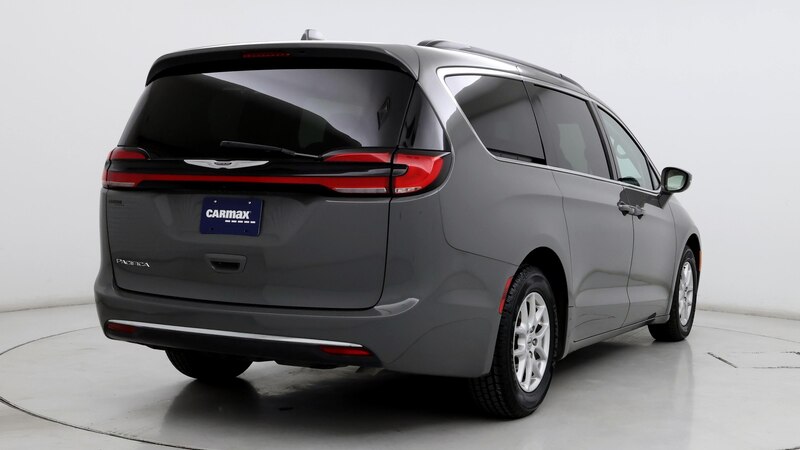 2022 Chrysler Pacifica Touring L 8