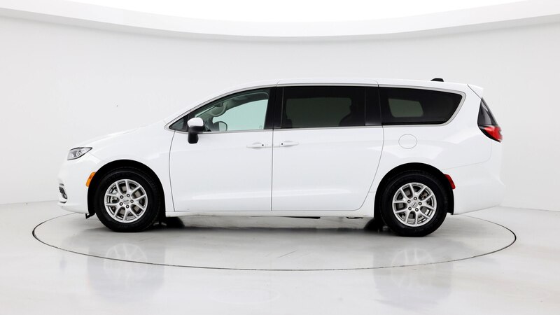 2023 Chrysler Pacifica Touring L 3