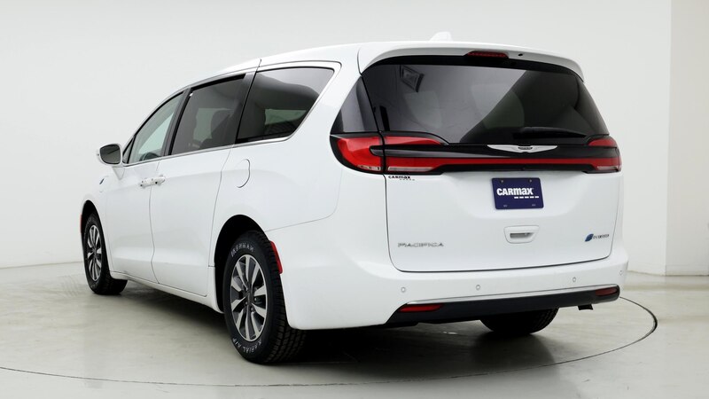 2022 Chrysler Pacifica Hybrid Touring L 2