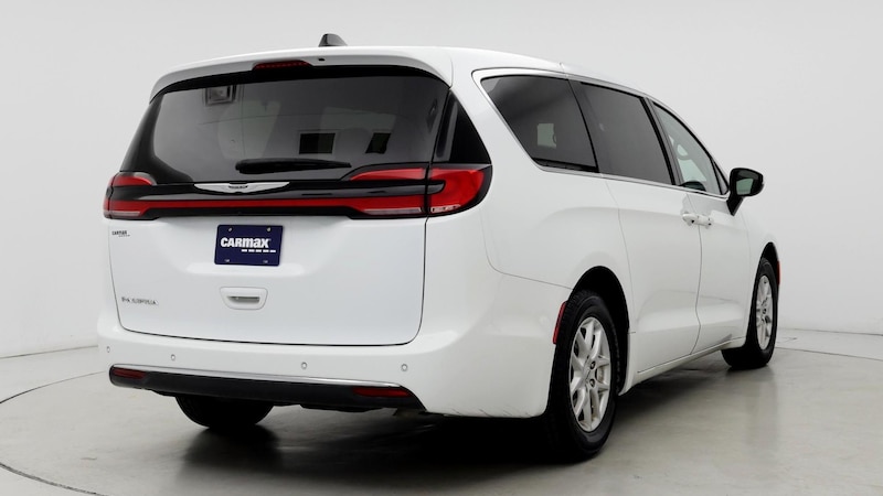 2023 Chrysler Pacifica Touring L 8