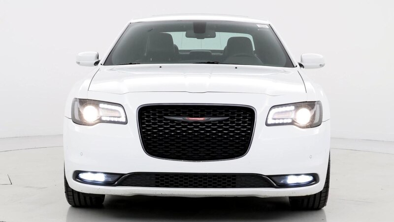 2022 Chrysler 300 S 5