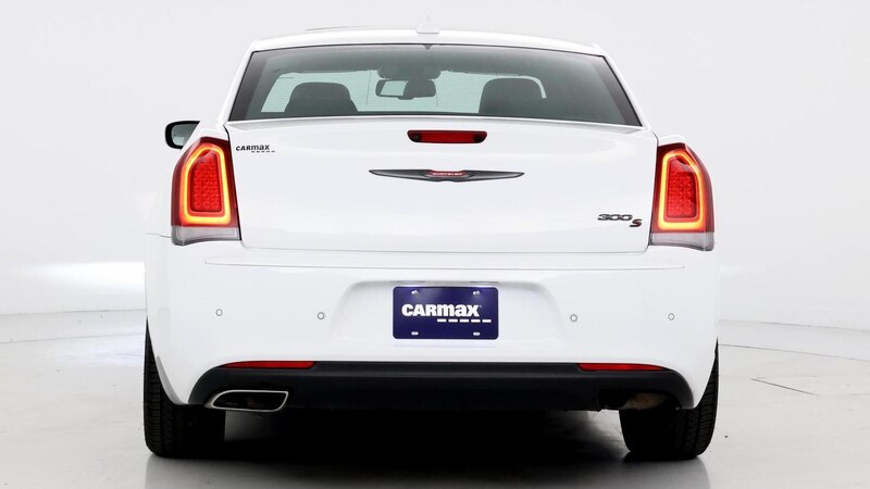 2022 Chrysler 300 S 6