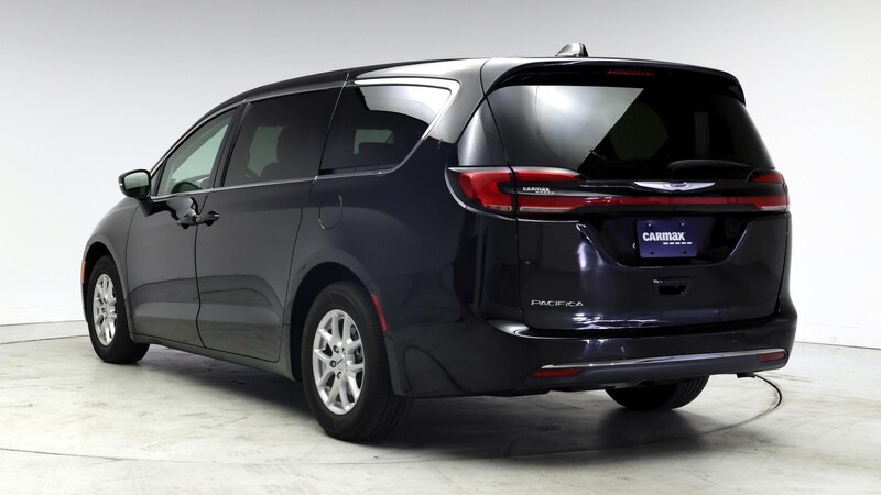 2023 Chrysler Pacifica Touring L 2