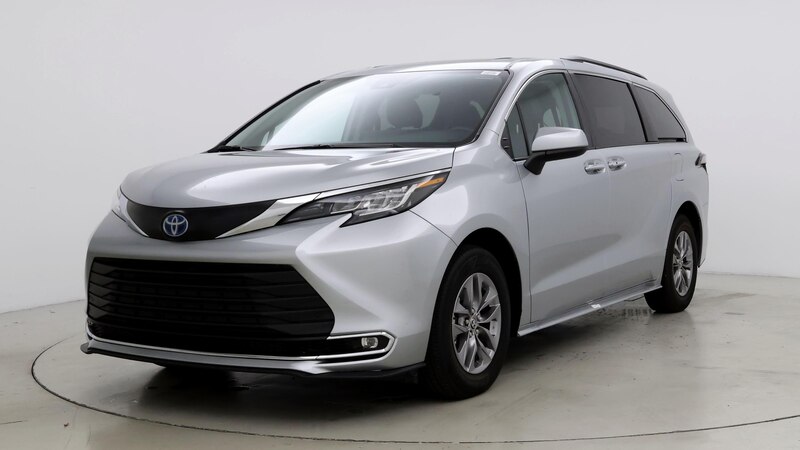 2023 Toyota Sienna XLE 4