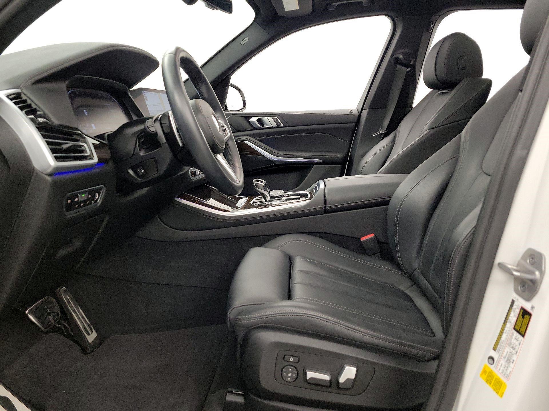 Thumbnail: 2021 BMW X5 - 11