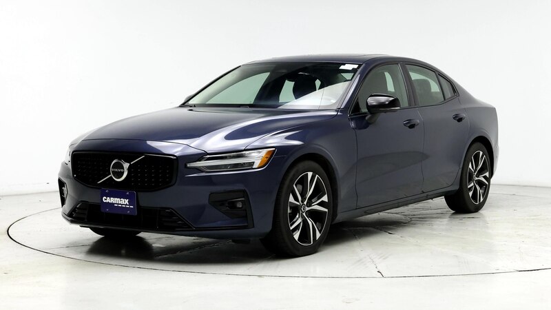 2024 Volvo S60 B5 Plus 4