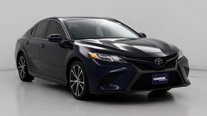 2020 Toyota Camry SE Hero Image