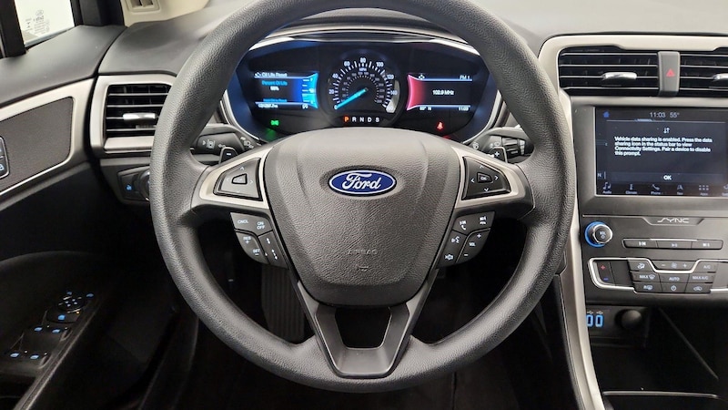 2019 Ford Fusion SE 10