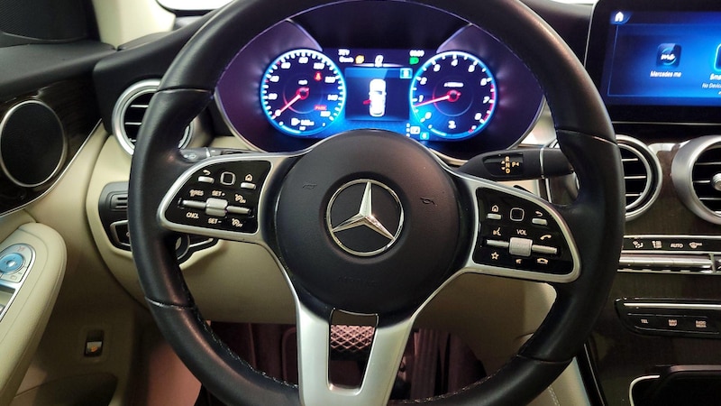 2021 Mercedes-Benz GLC 300 10