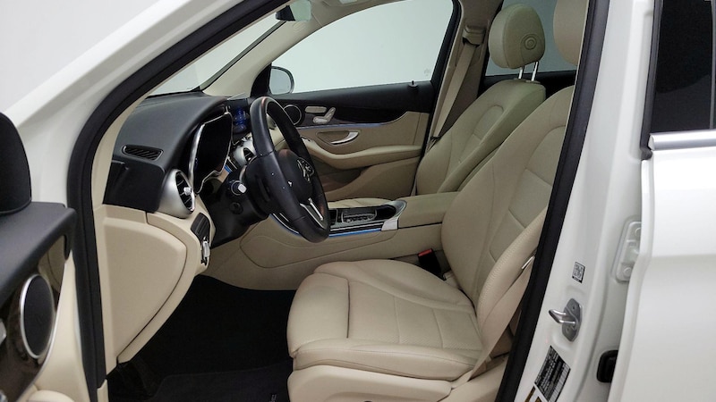 2021 Mercedes-Benz GLC 300 11