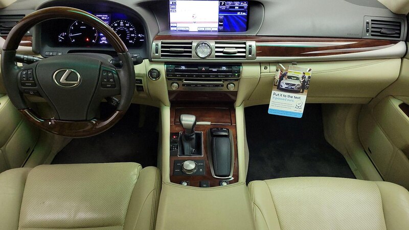 2013 Lexus LS 460 9