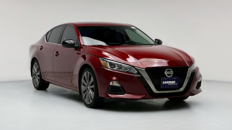 2021 Nissan Altima SR Hero Image