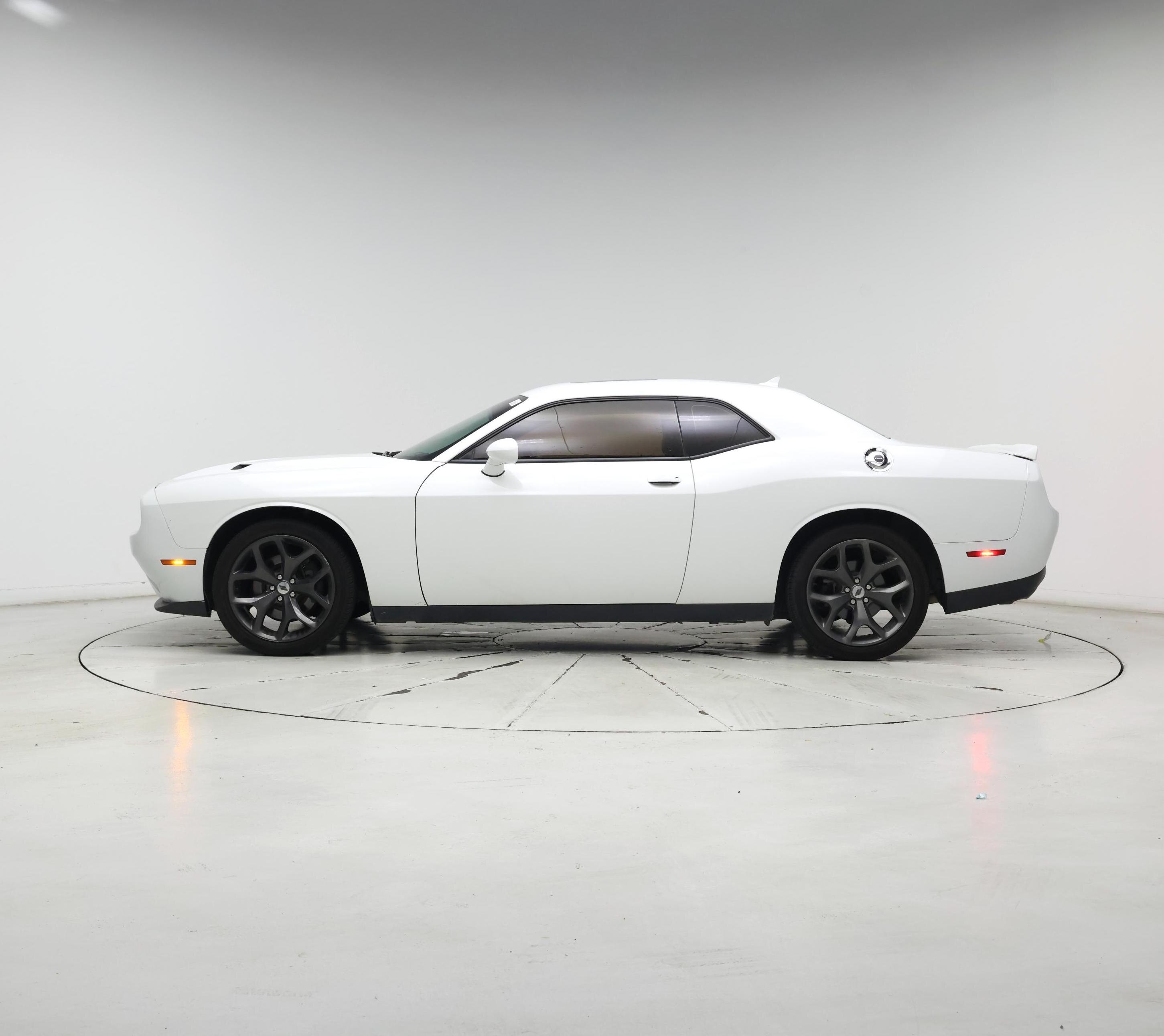 Thumbnail: 2018 Dodge Challenger - 3