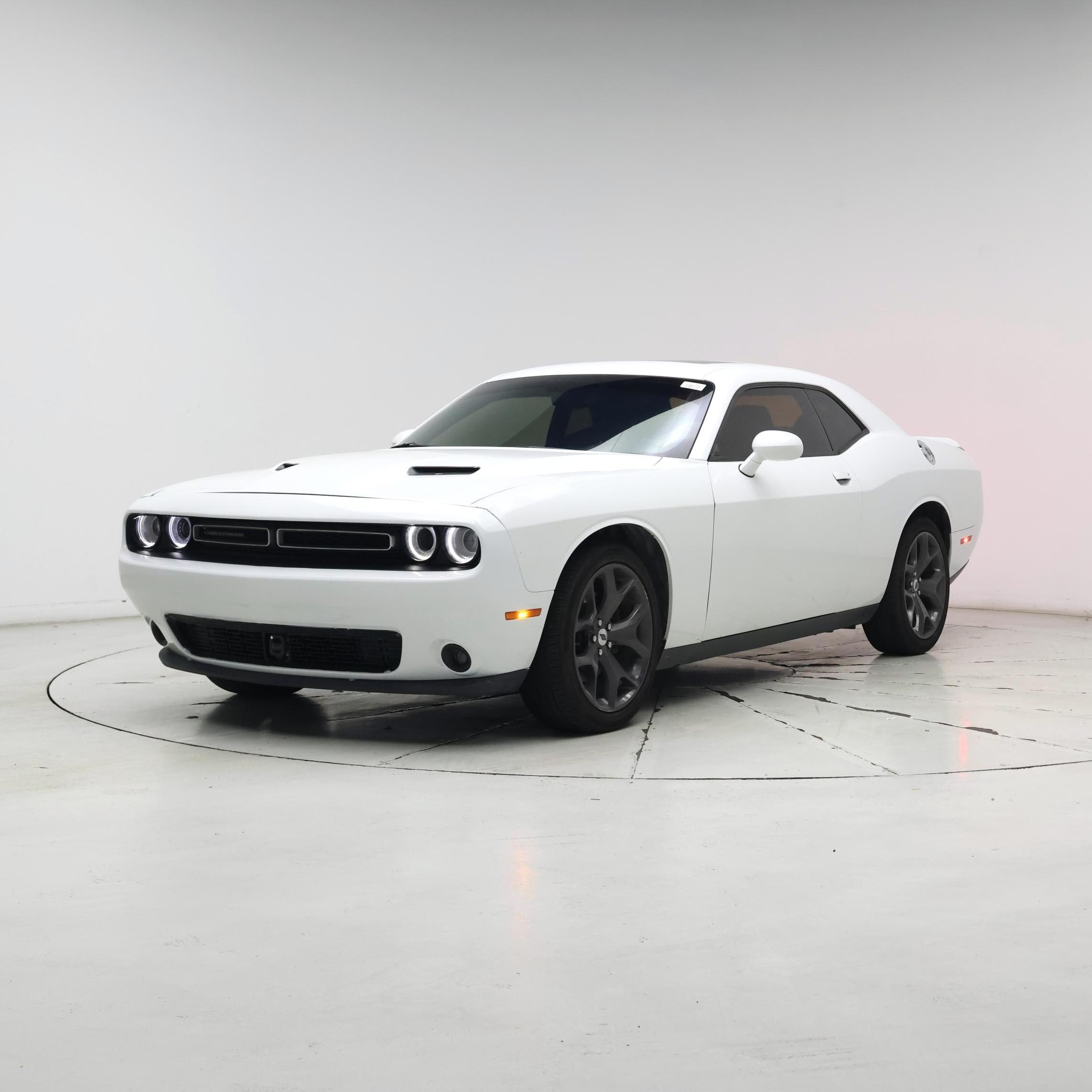 Thumbnail: 2018 Dodge Challenger - 4
