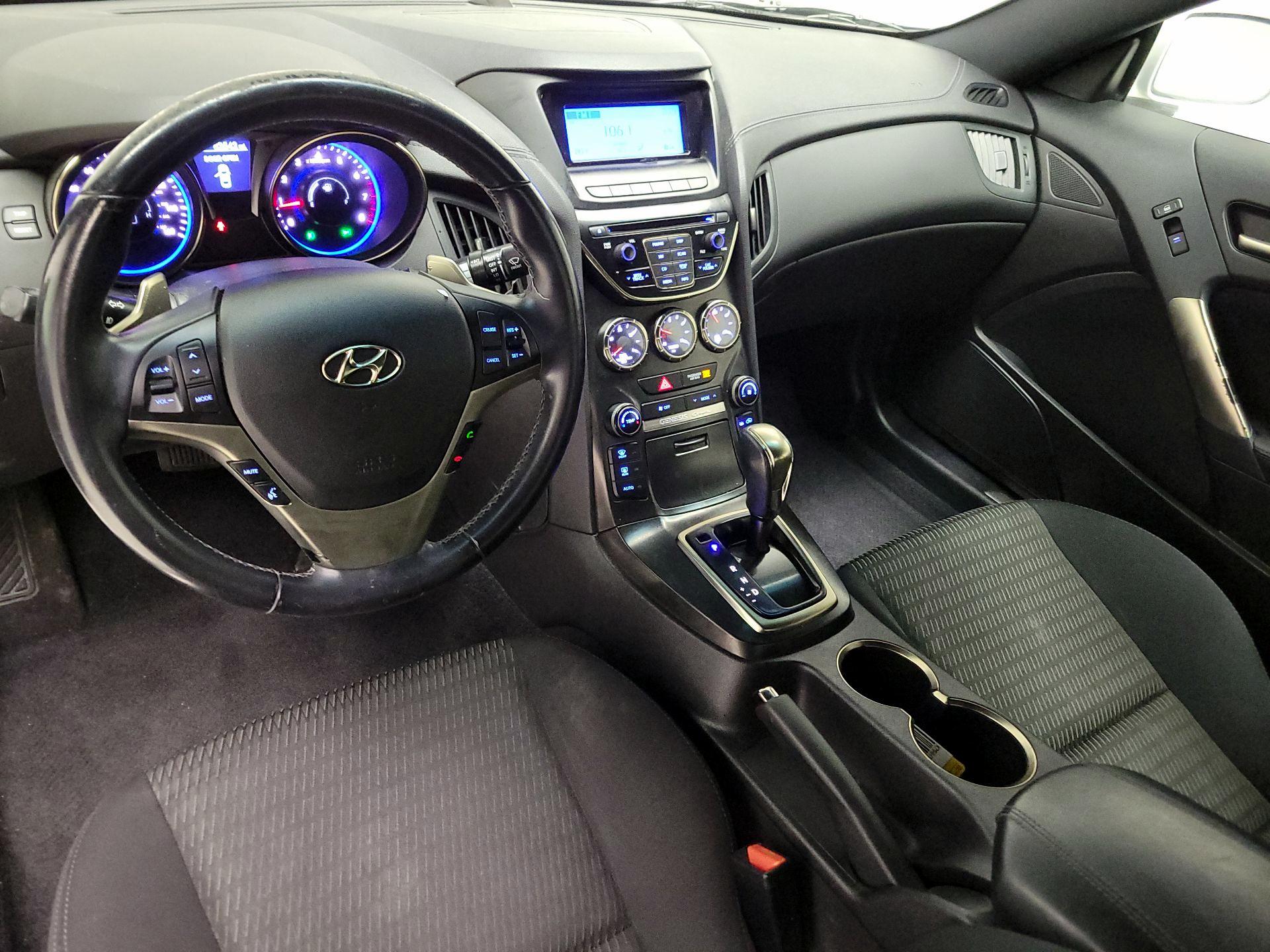 Thumbnail: 2014 Hyundai Genesis - 9