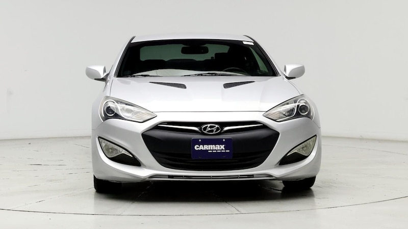 2014 Hyundai Genesis Premium 5