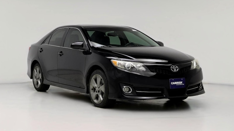 2013 Toyota Camry SE Hero Image