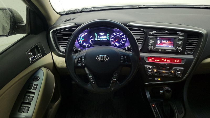 2013 Kia Optima LX 10