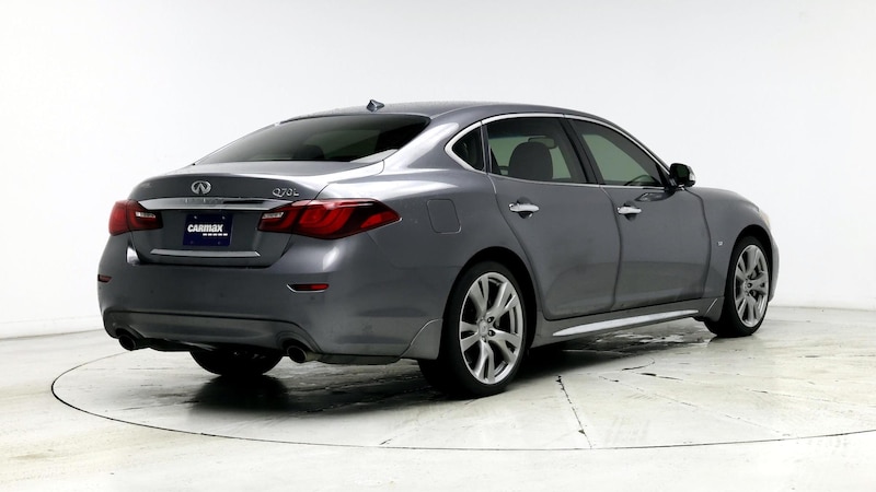 2016 INFINITI Q70  8