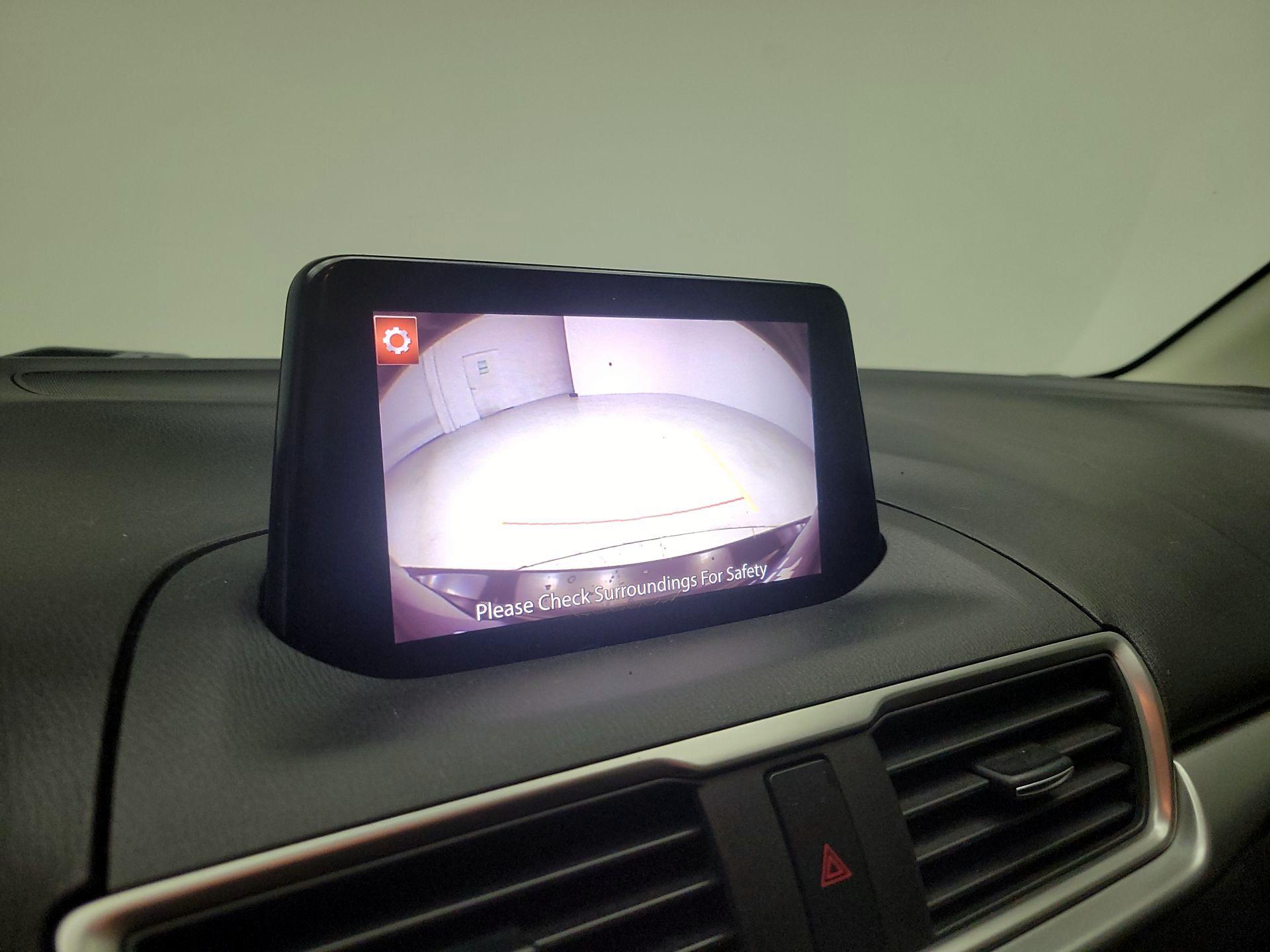Thumbnail: 2018 Mazda Mazda3 - 14